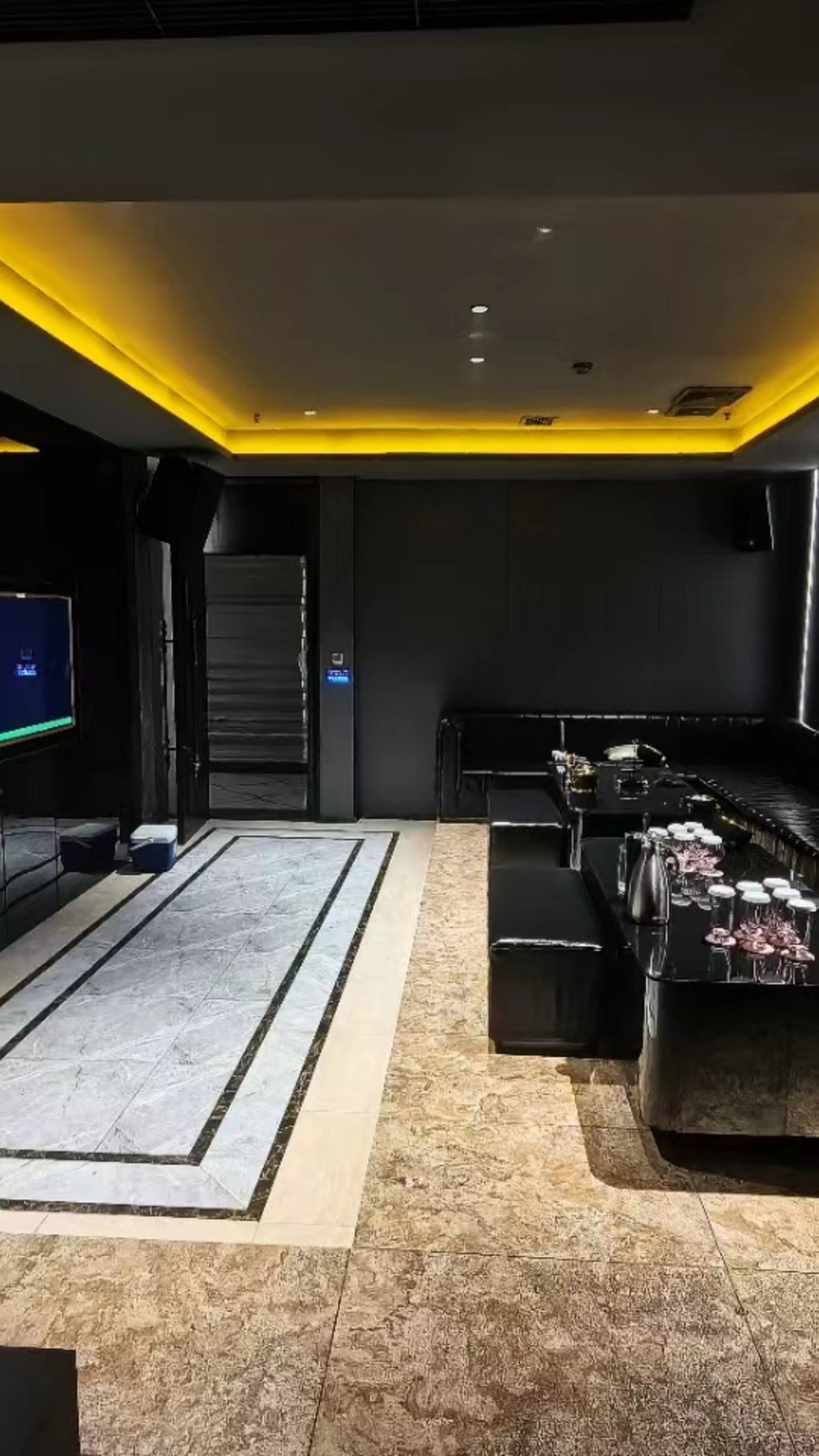 豪华包厢内部环境